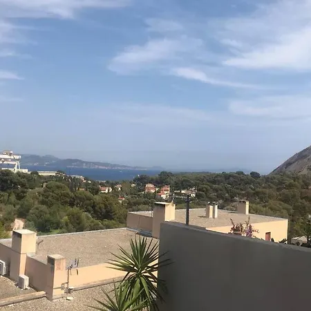 3 Bedroom With Seaview アパート ラシオタ